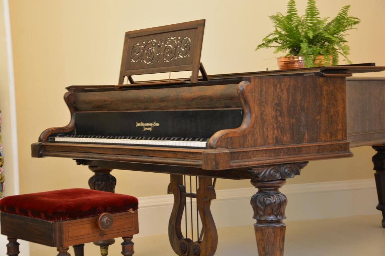 Henstead Hall بسلس المظهر الخارجي الصورة